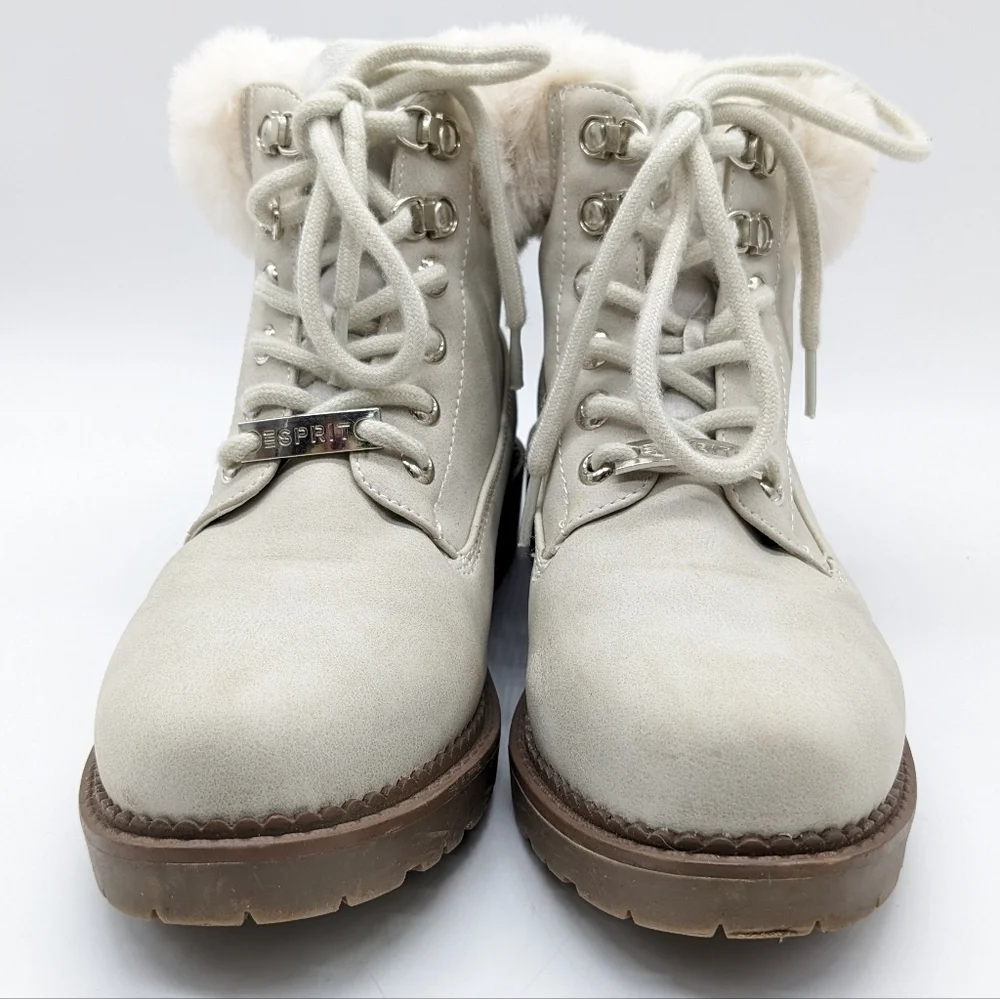 Esprit Chelsea off white faux fur lace up boot 7.5